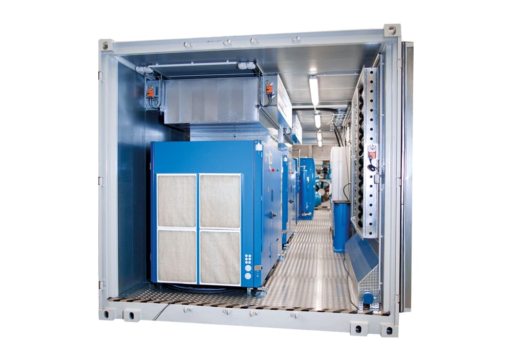 Ein BOGE Container, wo mehrere Schraubenkompressoren eingebaut sind und funktionsfähig sind