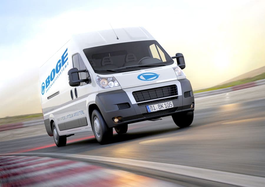 BOGE Service Fahrzeug auf einer Straße